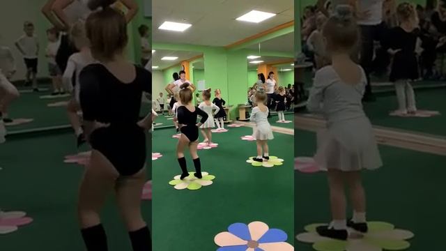 Хлопаем в ладошки смотреть онлайн