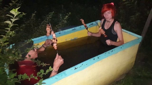 Обед в бочке шашлыками с Галиной смотреть онлайн