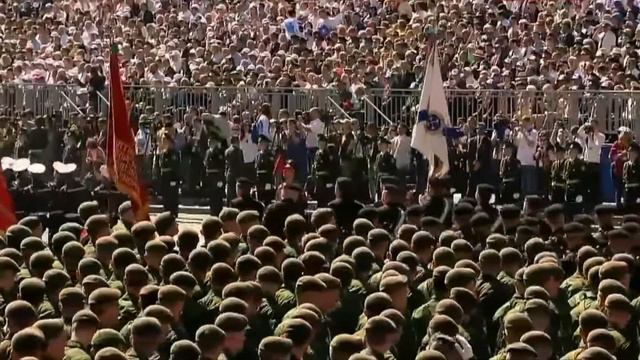 Песня Служить России Военный парад Красной площадь патриотические песни смотреть онлайн