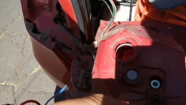 Cómo cambiar el foco de stop de Hyundai Grand i10 смотреть онлайн