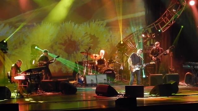 CHRIS REA - Live 2017 - Looking For The Summer