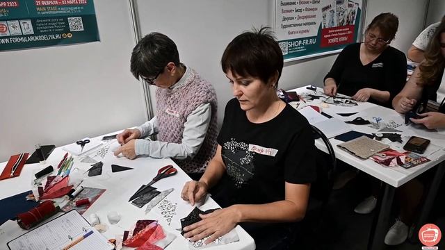 Мастер-класс «крейзи-роза» преподавателя - Лады Христенко на осенней выставке «Формуле Рукоделия» смотреть онлайн