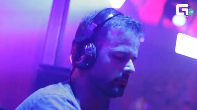 Ralph Good в клубе Laque Geometria.tv