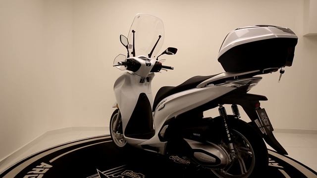 HONDA SH 350i 2021 смотреть онлайн