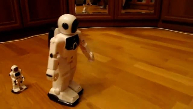 Робот программируемый "Program-a-bot" смотреть онлайн