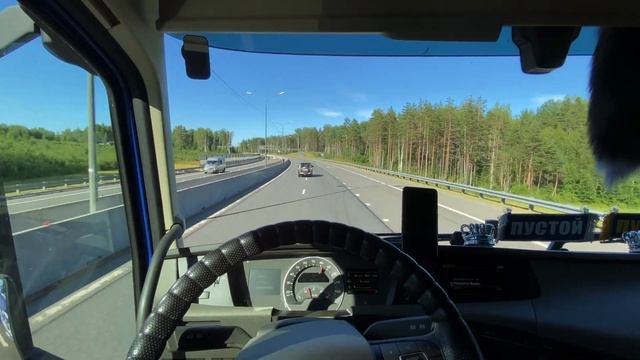Новый Полуприцеп разбит в Кашу ДТП((((! Поехал к Официальному Дилеру VOLVO смотреть онлайн