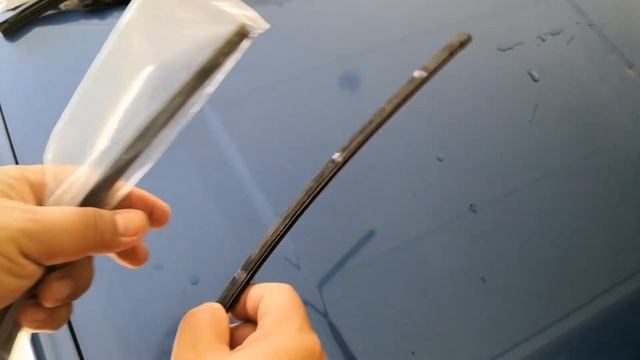 DIY Replace Front Wiper Blade Honda Stream RN6 after 9 years