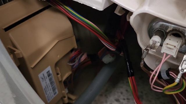 Code Erreur F18 For Whirlpool / Washing Machine Code Panne F18 Machine à Laver Whirlpool#whirlpool