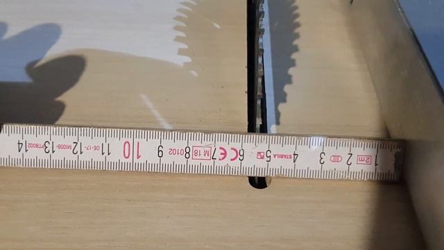 РАСПИЛОВОЧНЫЙ СТОНОК СВОИМИ РУКАМИ. СТАНОК ДЛЯ ЛДСП И ЧЕТКОГО СПИЛА. смотреть онлайн