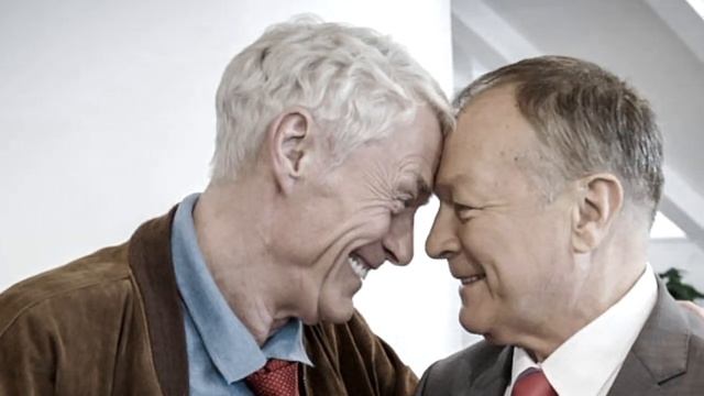 СТАРЫЕ КАДРЫ (2020) 1,2,3,4,5,6,7,8,9,10,11,12,13,14,15,16,17,18,19,20 серия [обзор на сериал] смотреть онлайн