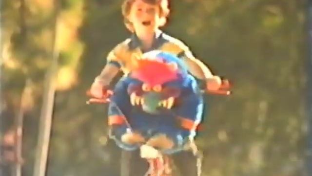 My Pet Monster Commercial 1986 смотреть онлайн