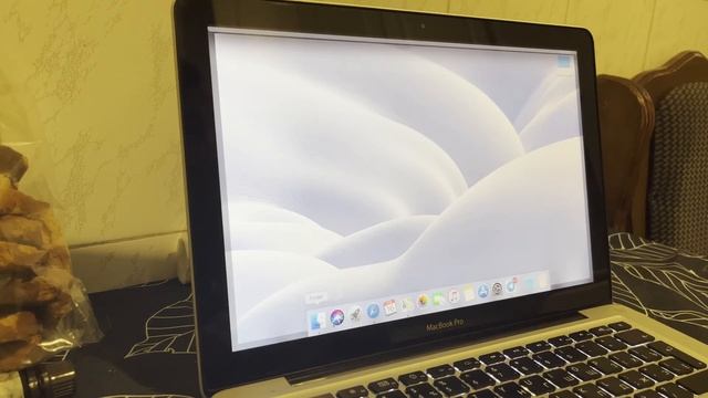 MacBook Pro 2010 в 2021, первое знакомство с ноутбуками APPLE