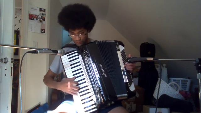 Queen - Don't Stop Me Now (An Historic Accordion Cover) смотреть онлайн