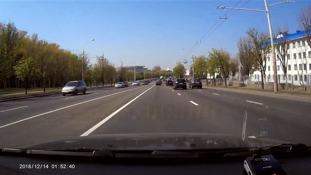 Минск. 27.04.2019. Смысл шашек Range Rover ? смотреть онлайн