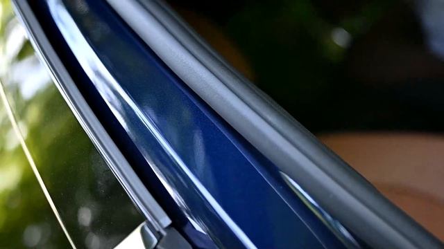 Видеообзор автомобиля Mercedes-Benz C300 4-matic AMG Line 2.0D смотреть онлайн