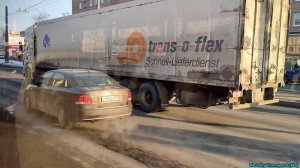 Трамвай №🟥27🟦. ("Ст. метро "Рыбацкое" - Река Оккервиль").