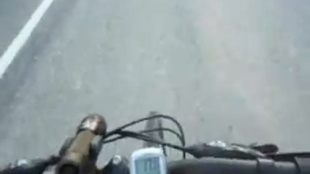 Descida do Contorno na híbrida Merida Crossway 15v (Rio das Ostras - RJ) смотреть онлайн