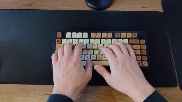 Best Clicky keyboard switch | Gateron Melodic | Leobog Hi8 | sound test смотреть онлайн
