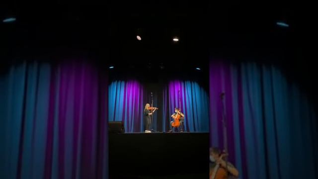 Limerock - violin/cello duet (arr. Mark O'Connor and Edgar Meyer) смотреть онлайн