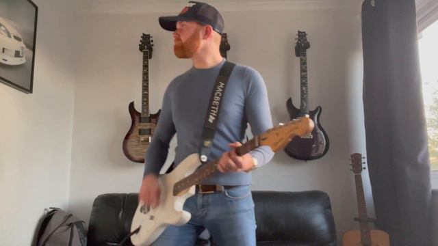 Blink 182 - Don't Tell Me It's Over (Guitar Cover with Tom Delonge Stratocaster) смотреть онлайн