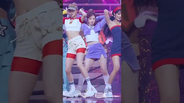 [K-Fancam] (여자)아이들 슈화 직캠 _퀸카 (Queencard)_ ((G)I-DLE SHUHUA Fancam) _뮤직뱅크 230519(720P_HD).mp4