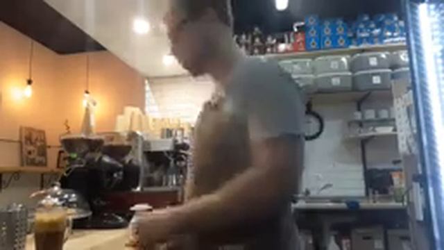 Готовим Ледяной кофе по-вьетнамски Ca Phe Sua Da