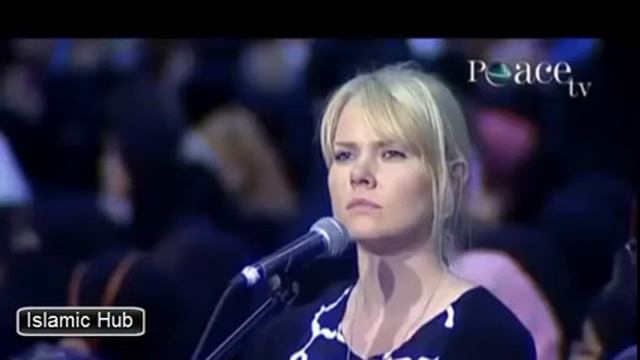 Air-hostess Job in Islam, Allowed or Not? Maulana Tariq Jameel Answers смотреть онлайн