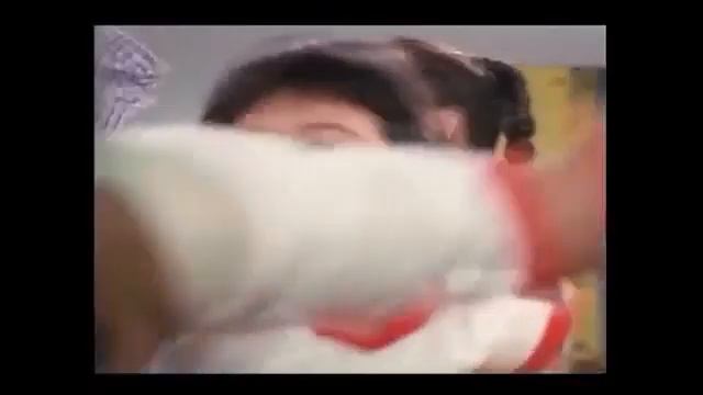 「あばれはっちゃく」女子の着替え中に入ってしまうシーン смотреть онлайн