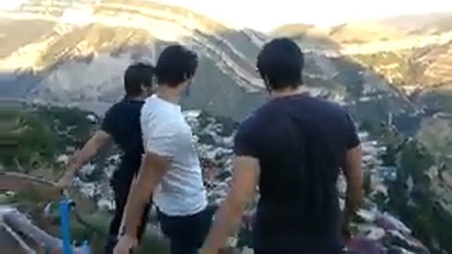 Как люди фоткаются в Гунибе смотреть онлайн