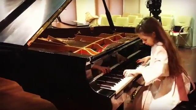 Лера Базыкина , анонс программы, канал BBL, арт.центр Yamaha смотреть онлайн