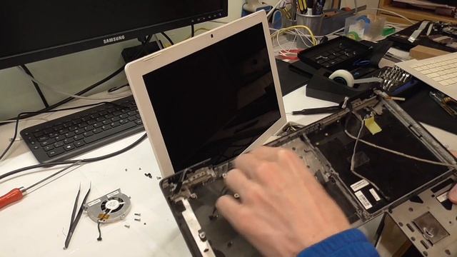Macbook Mid '07 To Late '07 Conversion (Don't do it!) смотреть онлайн