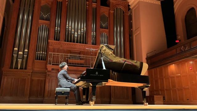 Scriabin Piano Sonata No. 10, Op. 70 Performer: Jiaqing Luo смотреть онлайн