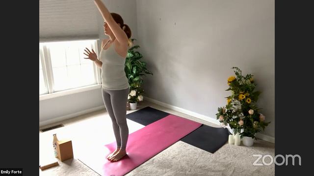 Mid-Day Yoga with Emily Forte, 12:15-1:00 PM ET [10/1/2020] смотреть онлайн