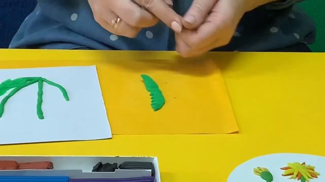 Лепим «Одуванчики» в технике пластилиновая картина. Воспитатель Уткина С.Н. смотреть онлайн