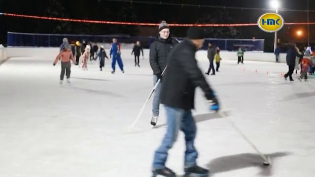 В поселке Новая Ольховка открылся каток! смотреть онлайн