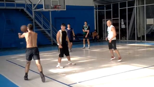 Игра баскетбол Basketball в манеже 3 на 3 стритбол
