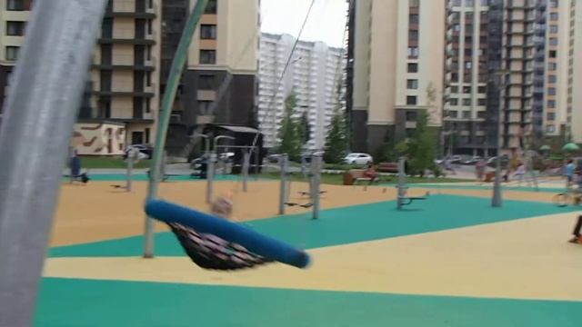 Москва. Переделкино ближнее. Детская площадка. смотреть онлайн