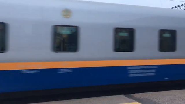 Поезд 12 Шымкент-Алматы 2.Станция Алматы 2. смотреть онлайн