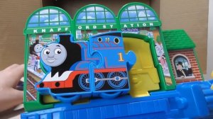 Thomas & Friends Many Thomas the tank engine toys come out of the box RiChannel