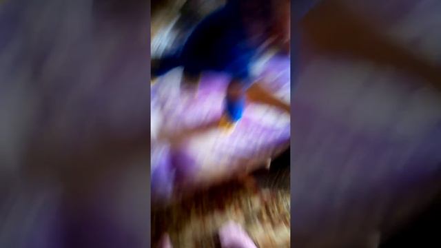 когда мама ушла на роботу и я  остался дома