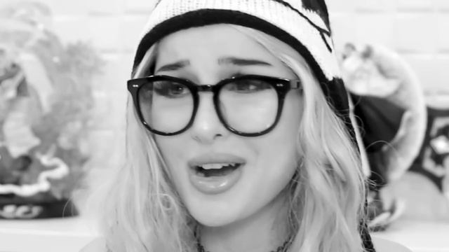 My Sister Copies Everything I Do смотреть онлайн