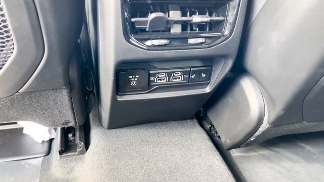 2023 JEEP GRAND CHEROKEE LIMITED *In-Depth Review* | Is It Better Than The WK?! смотреть онлайн