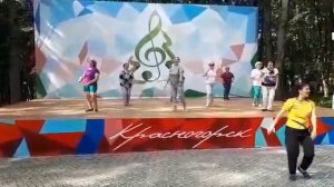 Ура! Почти выучили «Кукареллу» (Hafanana)! Бодрый танец для здоровья и хорошего настроения.