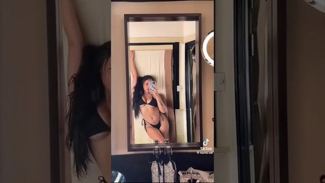 КАРНОВАЛ в купальник вся красная смотреть онлайн