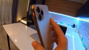 Подарил девушке айфон 11 про макс / БЭШЭНАЯ реакция на новый iphone