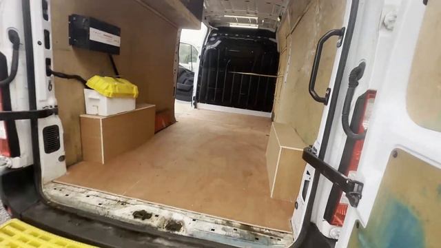 ML70WXC - 2020 RENAULT MASTER LWB DIESEL FWD LM35dCi 135 Business Medium Roof Van смотреть онлайн