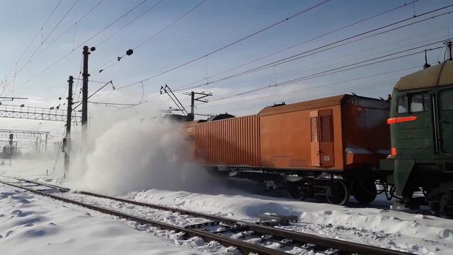 2М62-0833 и снегодуй в Великом Новгороде смотреть онлайн