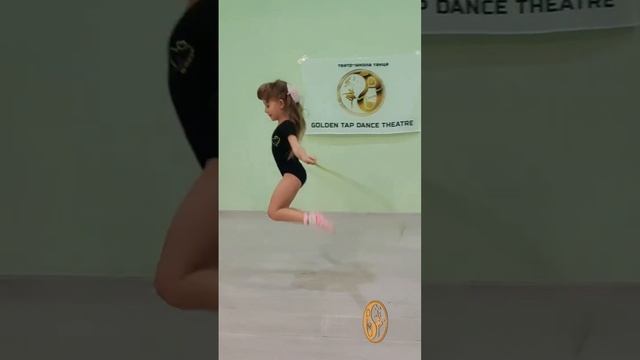 Прыжки на скакалке первые шаги 1 #danceschool смотреть онлайн