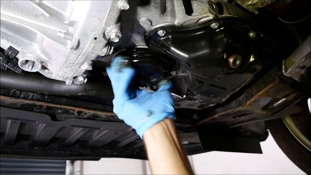 Renault Clio 4 | Capture | Ölwechsel + Ölfilter | Service | Inspektion | Engine Oil Change смотреть онлайн