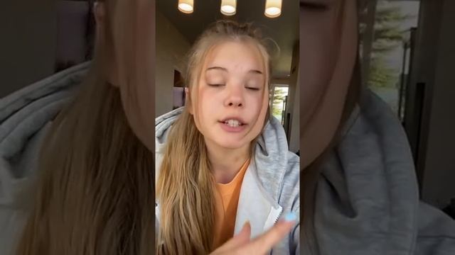 Делаем вкусное желе в форме бутылки #shorts смотреть онлайн